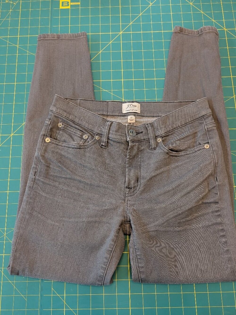 J. Crew Women's Grey Toothpick Denim Jeans Pants Size 27